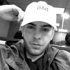 Meet your Posher, Domonic